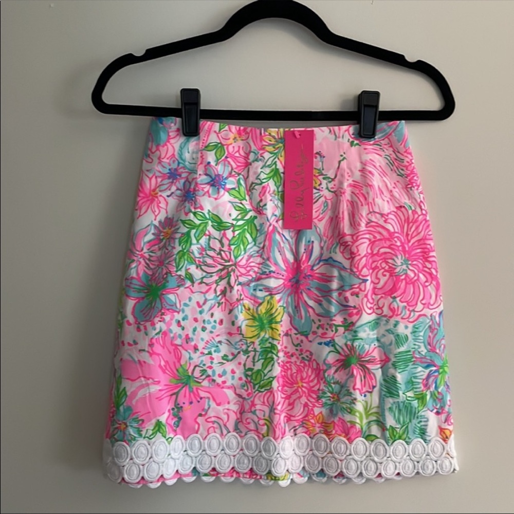 NWT Lilly Pulitzer Floral Izzy Skirt Size 00